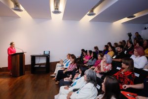 DIPUTADA ELY SALLARD 1
