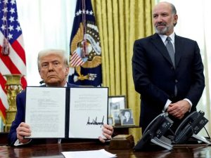 Trump impone