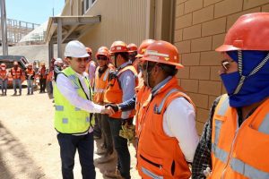 GOBERNADOR DURAZO CONVIERTE (4)